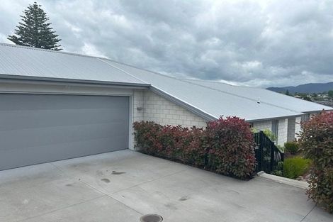 Photo of property in 1 Lomay Place, Te Puke, 3119