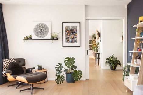 Photo of property in 2 John Monck Lane, Redcliffs, Christchurch, 8081