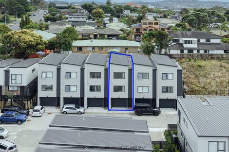 Photo of property in 28 Tukari Lane, Mangere Bridge, Auckland, 2022