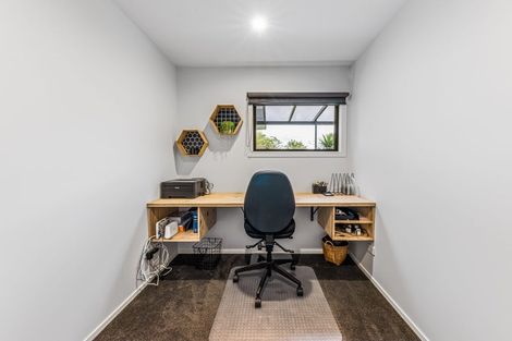 Photo of property in 11 Makete Crescent, Hobsonville, Auckland, 0618