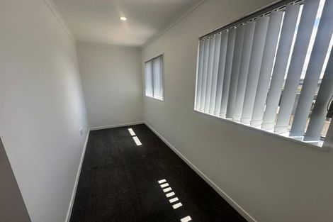 Photo of property in 271 Te Atatu Road, Te Atatu South, Auckland, 0610