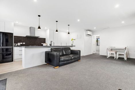 Photo of property in 15 Marbleleaf Lane, Albert Town, Wanaka, 9305