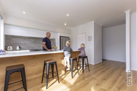 Photo of property in 1293 Old North Road, Helensville, 0875