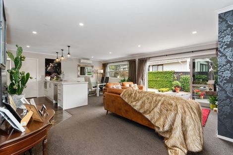 Photo of property in 1/50 Kowhai Street, Hamilton Lake, Hamilton, 3204