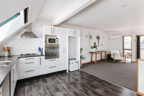 Photo of property in 62f Maunganui Road, Mount Maunganui, 3116