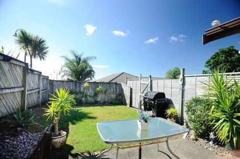 Photo of property in 8 Rush Creek Drive, Westgate, Auckland, 0614