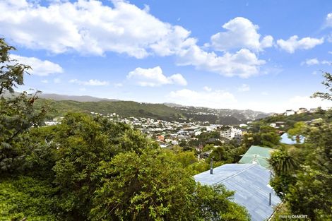 Photo of property in 16 Hudson Street, Island Bay, Wellington, 6023