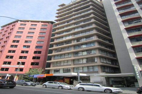 Photo of property in Terrace Tower Apartments, 1e/126 The Terrace, Wellington Central, Wellington, 6011