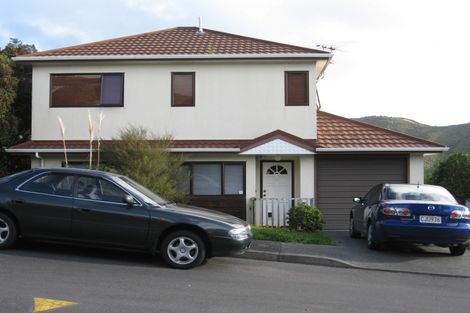 Photo of property in 32 Kerkwall Drive, Naenae, Lower Hutt, 5011