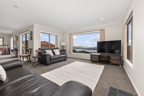 Photo of property in 1 Greenstone Place, Aotea, Porirua, 5024