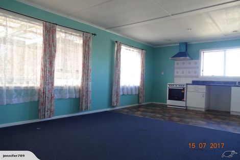 Photo of property in 2 Christmas Road, Manurewa, Auckland, 2102