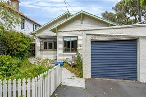 Photo of property in 16 Moana Road, Kelburn, Wellington, 6012