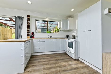 Photo of property in 20 Kellett Road, Ranui, Auckland, 0612