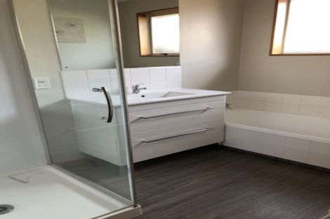 Photo of property in 5 Dylan Close, Rolleston, 7614