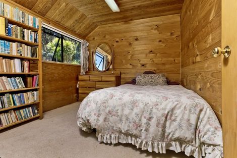 Photo of property in 1347 Old North Road, Helensville, 0875