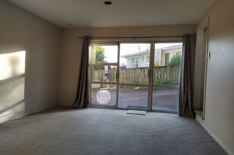 Photo of property in 2/18 Glamorgan Drive, Torbay, Auckland, 0630