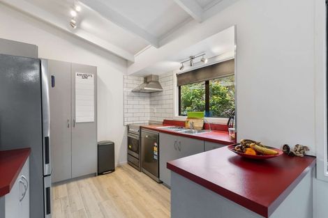 Photo of property in 147k Glengarry Road, Glen Eden, Auckland, 0602