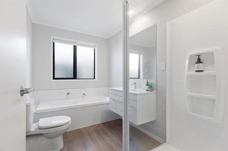 Photo of property in 1 Salers Lane, Papamoa, 3118