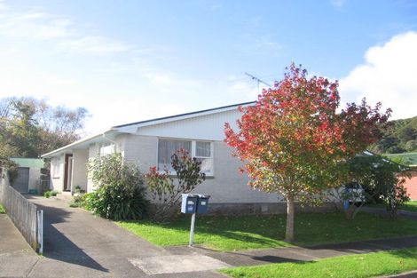 Photo of property in 17 Heather Grove, Fairfield, Lower Hutt, 5011