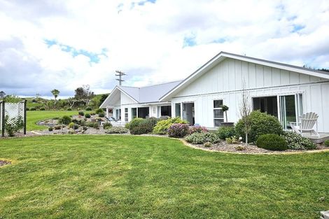 Photo of property in 728 Peak Road, Helensville, 0875