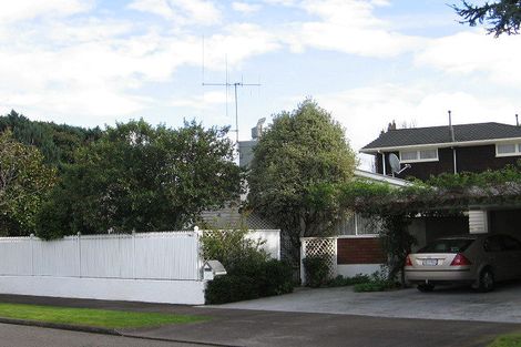 Photo of property in 1 Croxley Place, Terrace End, Palmerston North, 4410