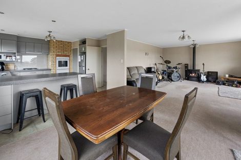 Photo of property in 16 Williams Drive, Te Puke, 3119