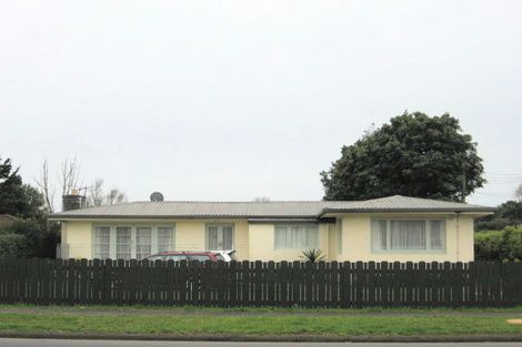 Photo of property in 2/49 Beach Road, Pahurehure, Papakura, 2113