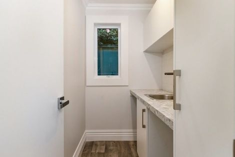 Photo of property in 12 Suffolk Street, Picton, 7220