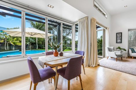 Photo of property in 2/2 Clifton Road, Hauraki, Auckland, 0622