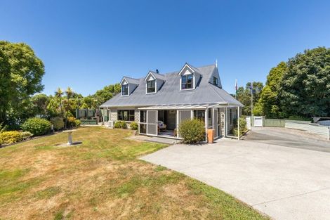 Photo of property in 529 South Road, Omata, New Plymouth, 4374