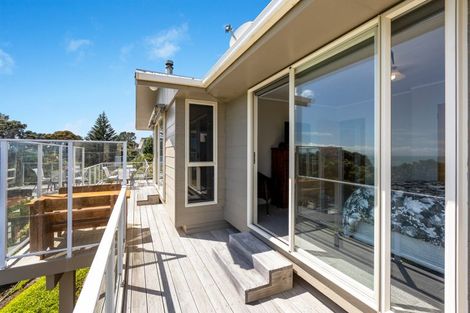 Photo of property in 24 Motukari Place, Onaero, Urenui, 4383