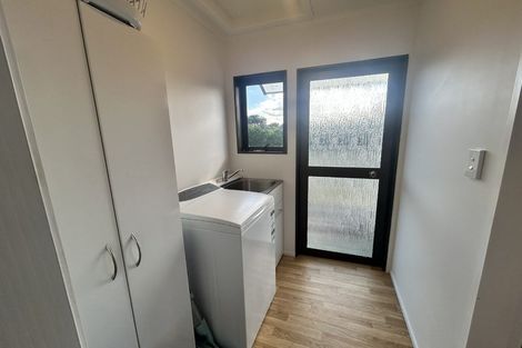 Photo of property in 3 Hodgkins Road, Waikanae Beach, Waikanae, 5036