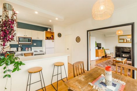 Photo of property in 131 Renown Road, Raumati South, Paraparaumu, 5032