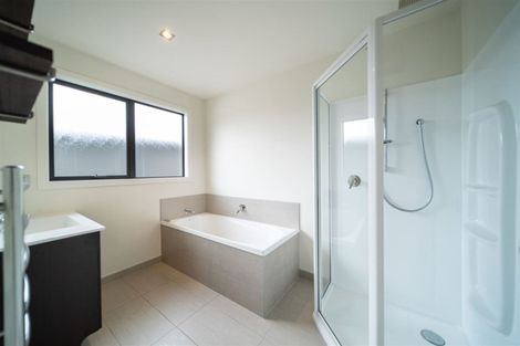 Photo of property in 122 Rob Roy Lane, Wanaka, 9305