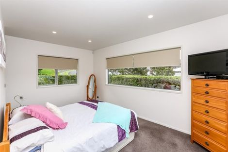 Photo of property in 18 Adam Lile Drive, Highlands Park, New Plymouth, 4312