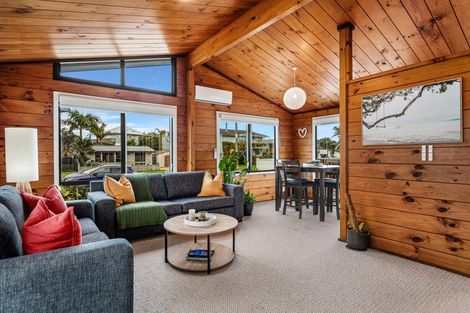 Photo of property in 98 Harbour Road, Ohope, 3121