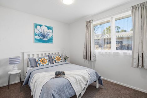 Photo of property in 5 Kouma Place, Fairy Springs, Rotorua, 3015