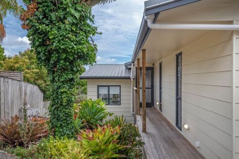 Photo of property in 2/28a Marlborough Avenue, Glenfield, Auckland, 0629