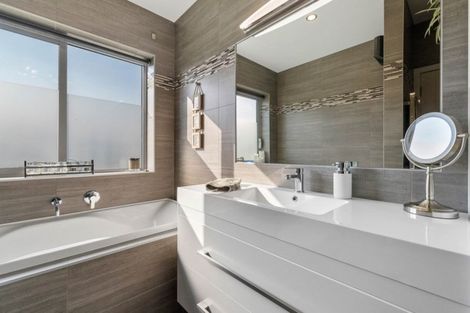 Photo of property in 8b Terrace Street, Bannockburn, Cromwell, 9384