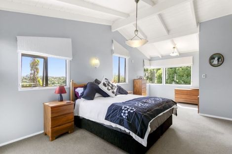 Photo of property in 20 Saddleback Rise, Murrays Bay, Auckland, 0630