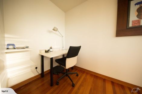 Photo of property in 5 Kaiwharawhara Road, Kaiwharawhara, Wellington, 6035