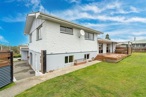 Photo of property in 3 Mcneil Street, Balclutha, 9230