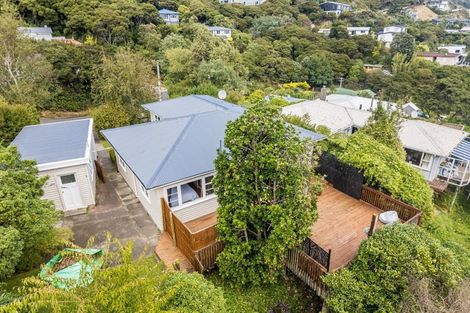 Photo of property in 17 Kiriwai Road, Paremata, Porirua, 5024