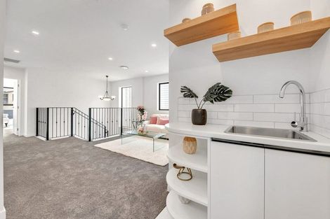 Photo of property in 10 Hughs Way, Flat Bush, Auckland, 2019