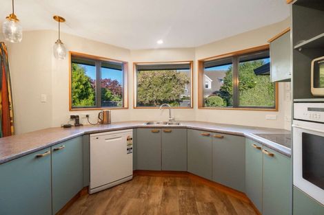 Photo of property in 15 Hemingford Place, Halswell, Christchurch, 8025