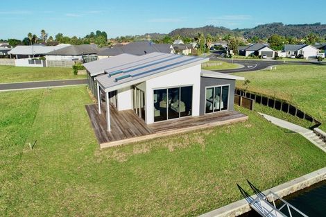 Photo of property in 5 Kahu Crescent, Whitianga, 3510