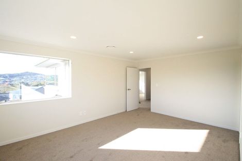 Photo of property in 13 Maka Terrace, Orewa, 0931