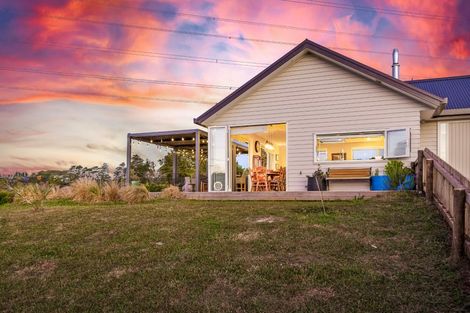 Photo of property in 34 Brookvale Lane, Taupaki, 0782