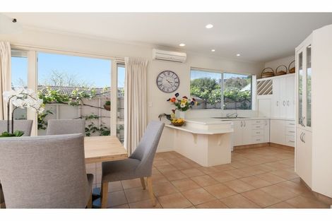 Photo of property in 137 Carlton Street, Bellevue, Tauranga, 3110