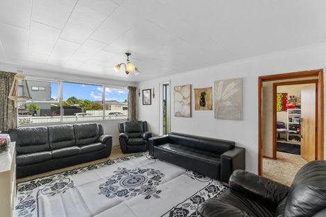Photo of property in 3 Convair Crescent, Mangere, Auckland, 2022